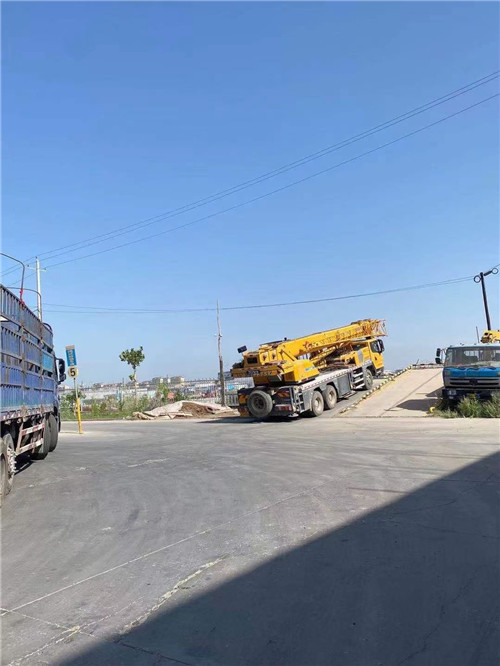 红安县25吨吊车的租赁价格大概是多少？