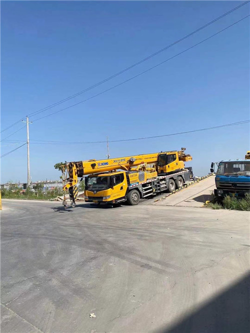 红安县吊车作业时，可能会产生哪些额外收费项目？